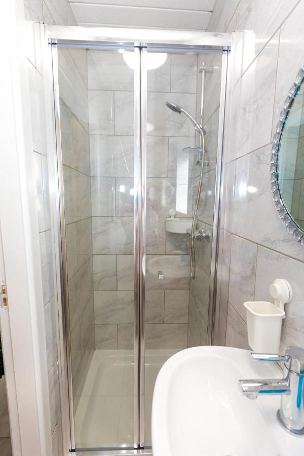 Comfortable Stay In Shirley, Solihull - Room-2 Екстериор снимка