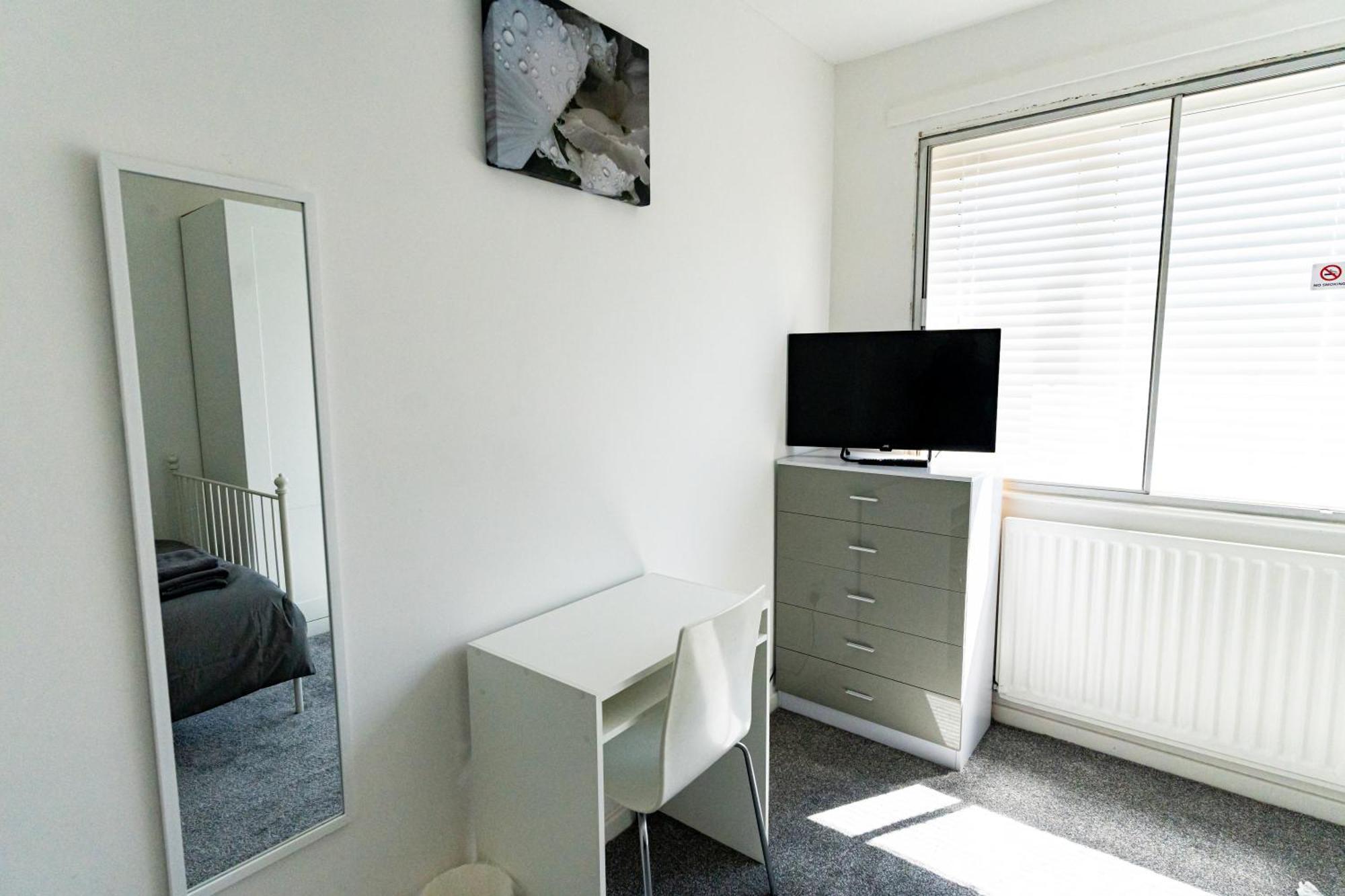 Comfortable Stay In Shirley, Solihull - Room-2 Екстериор снимка